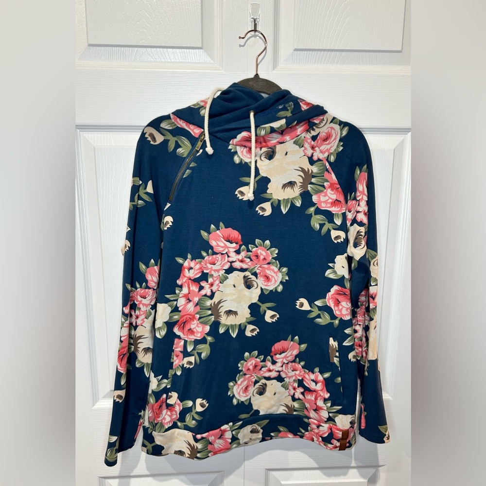 Ampersand Avenue Doublehood Sweatshirt, Peace of Mind print, Size XXL, Like New